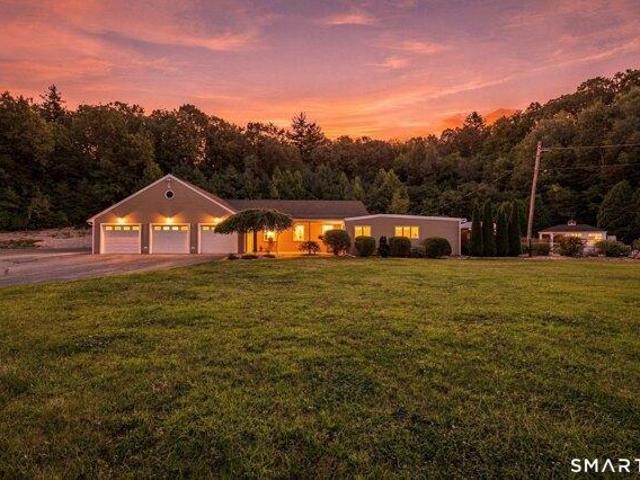 4 bedroom, Ellington CT 06029 105537618