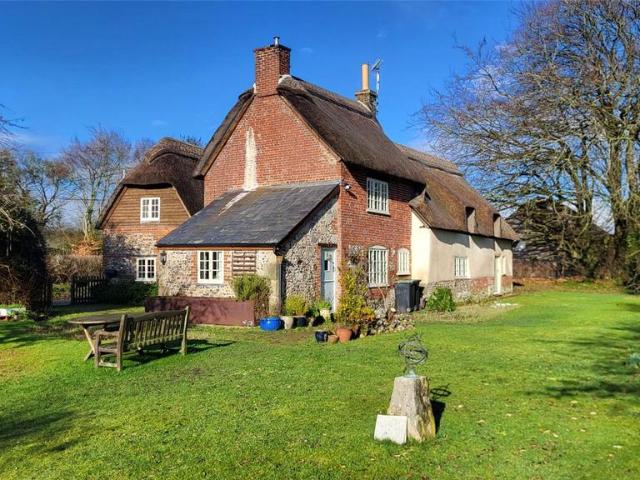 4 bedroom equestrian facility for sale