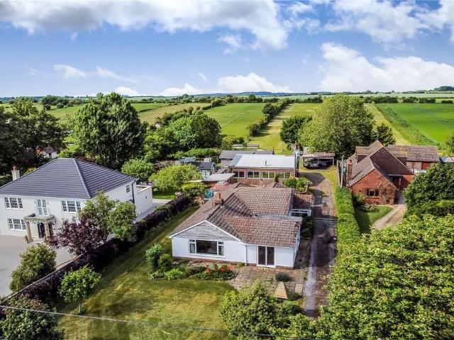 4 bedroom equestrian facility for sale
