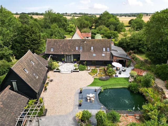 4 bedroom equestrian facility for sale