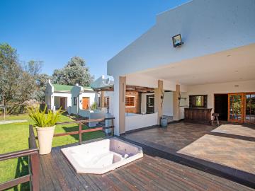 4 Bedroom Equestrian Property To Let in Benoni AH