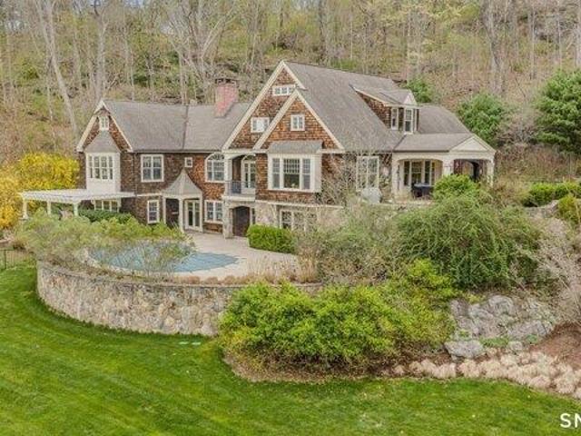 4 bedroom, Essex CT 06409 105533334