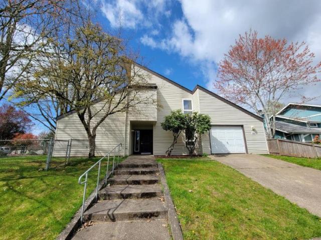4 bedroom, Eugene OR 97402 104819121
