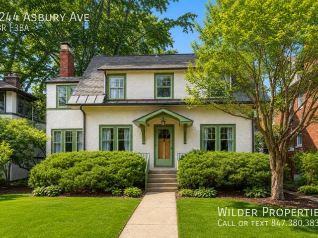 4 bedroom, Evanston IL 60201 104610182