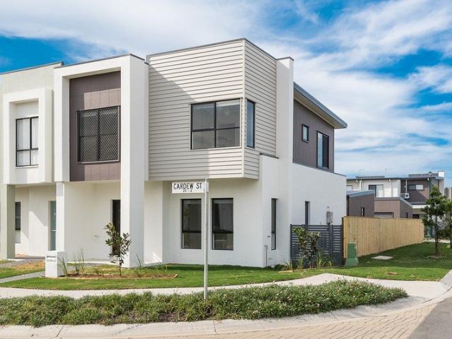 4 BEDROOM EXECUTIVE STYLE FAMILY LIVING