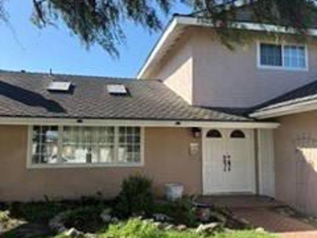 4 bedroom, Fountain Valley CA 92708 106095115