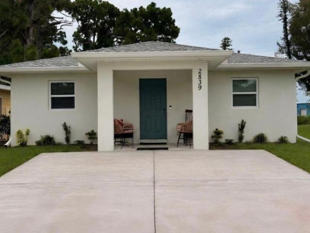 4 bedroom, Fort Myers FL 33901 105899006