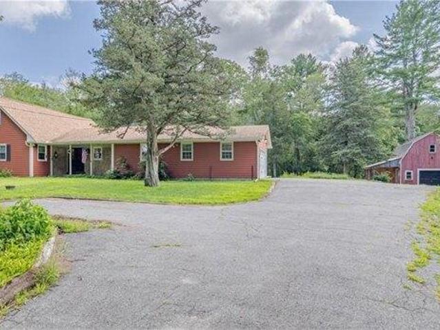 4 bedroom, Foster RI 02825 105142259