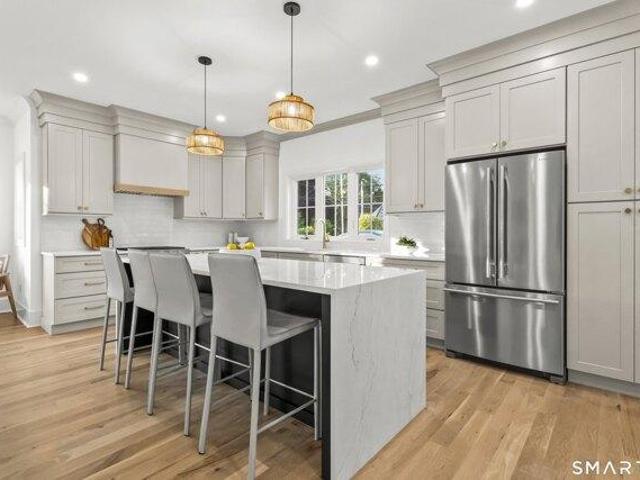 4 bedroom, Fairfield CT 06824 105561478