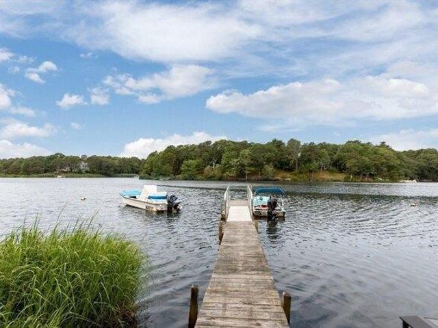 4 bedroom, Falmouth MA 02536 105492935