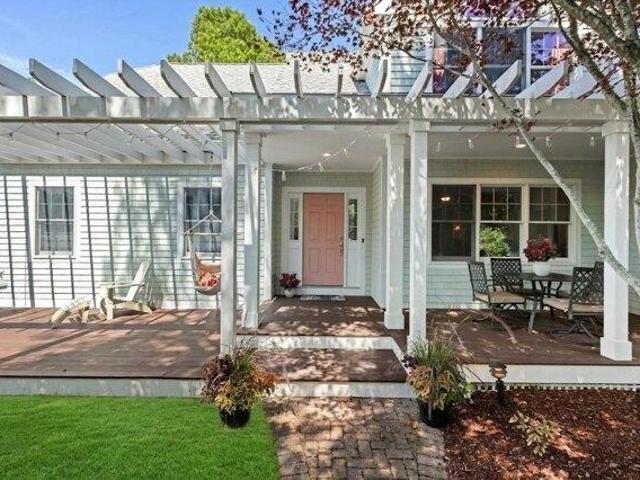 4 bedroom, Falmouth MA 02536 105493602
