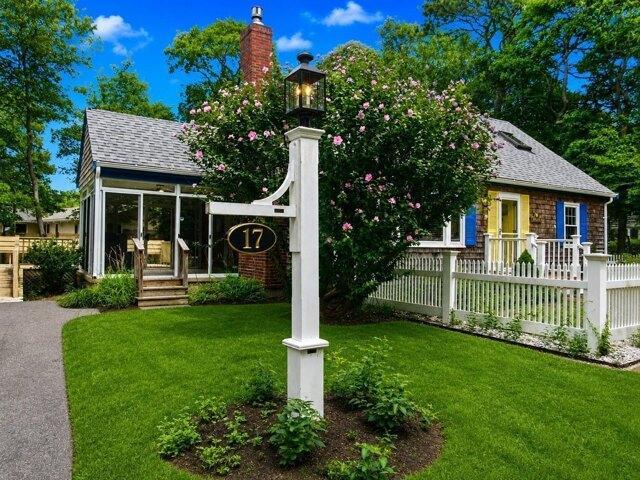 4 bedroom, Falmouth MA 02536 105512377