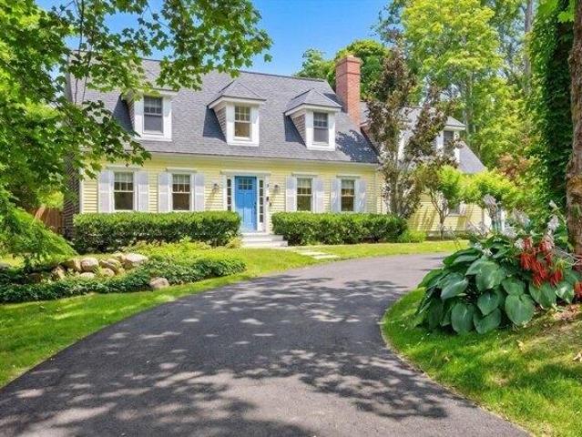 4 bedroom, Falmouth MA 02540 105497581
