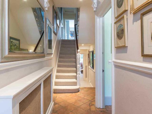 4 bedroom family holiday rental in Fulham