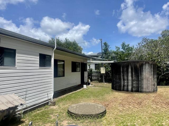 4 BEDROOM FAMILY HOME IN BALL BAY