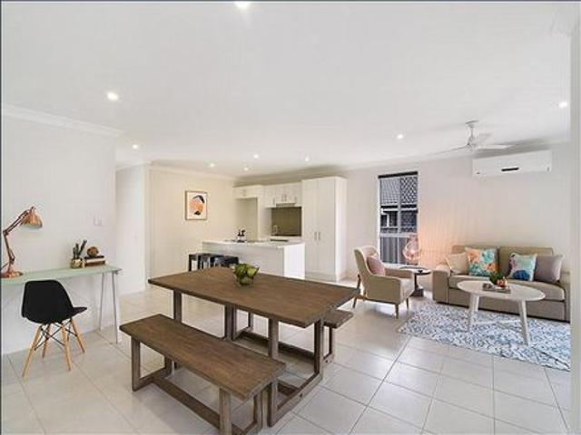 4 Bedroom Family Home in Fletcher