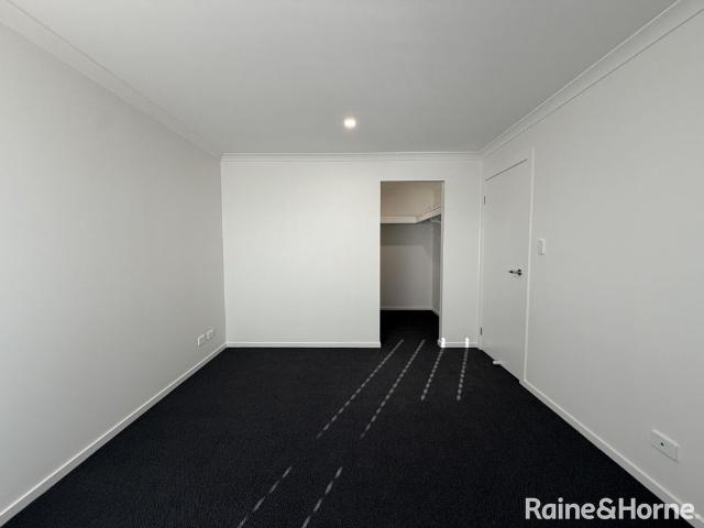 4 Bedroom Family Home In Munno Para West