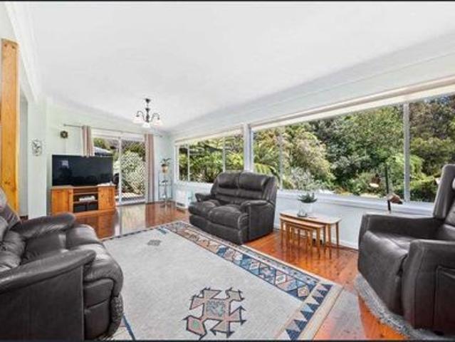 4 Bedroom Family Home in Prime School Catchments – Quiet & Convenient Location
