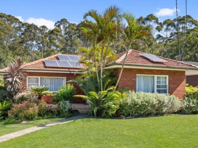 4 Bedroom Family Home in Prime School Catchments Quiet & Convenient Location