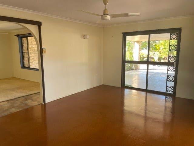 4 BEDROOM FAMILY HOME IN TELINA ON GENEROUS BLOCK