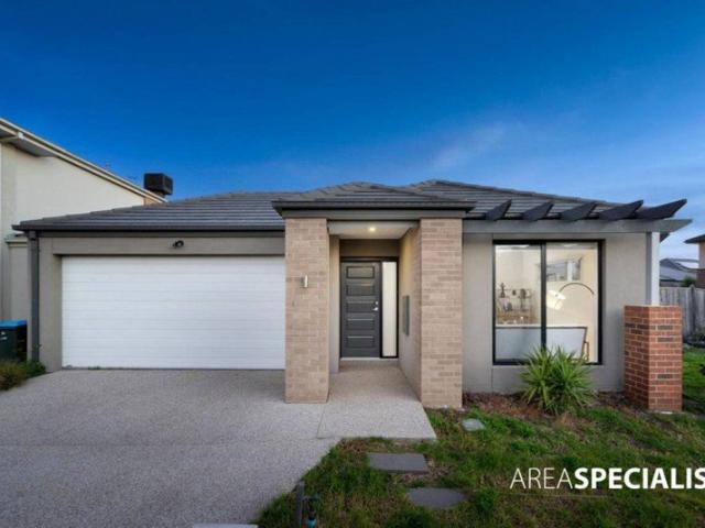 4 Bedroom Family Home in the Heat of WILLIAMS LANDING!