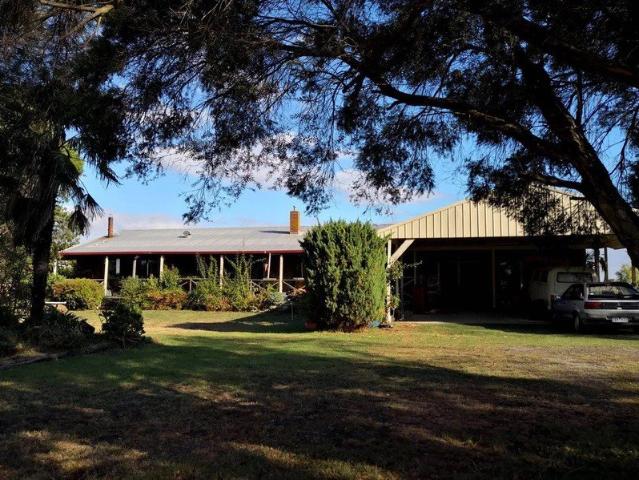 4 Bedroom Family Home on Over 4 Acres