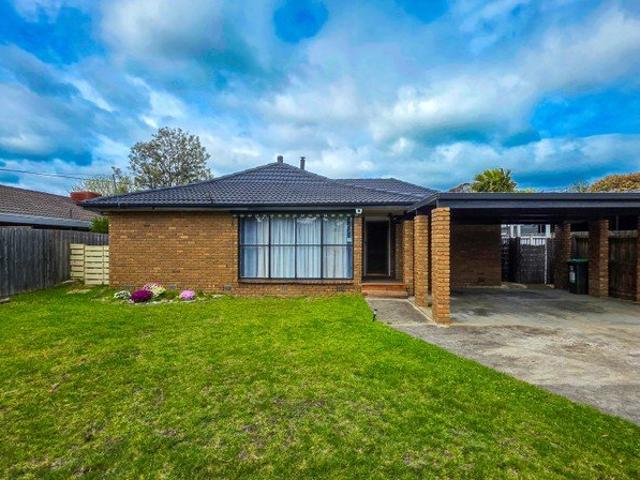 4 Bedroom Family Home Off Cornish Street, Sunbury