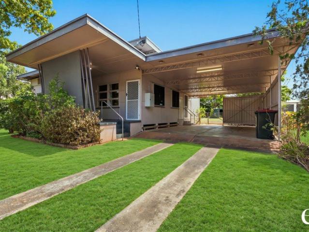 4 BEDROOM FAMILY HOME MEDIUM DENSITY ZONED!