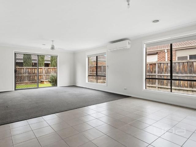 4 BEDROOM FAMILY HOME QUIET LIVING, MODERN COMPFORT