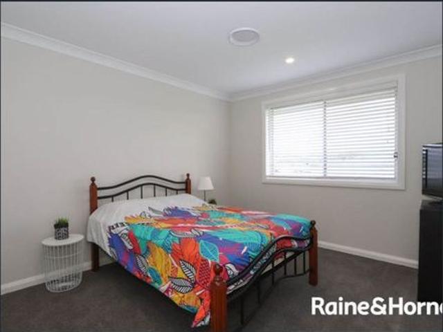 4 Bedroom Family Home With All The Extras Available 28/8/26 !