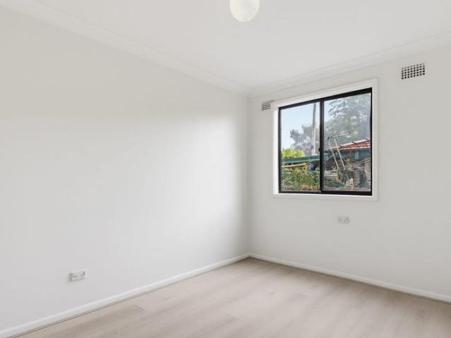 4 BEDROOM FAMILY HOME WITH INGROUND POOL