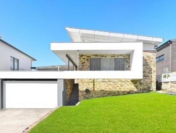 DEPOSIT PAID Stylish Family Living in Lugarno