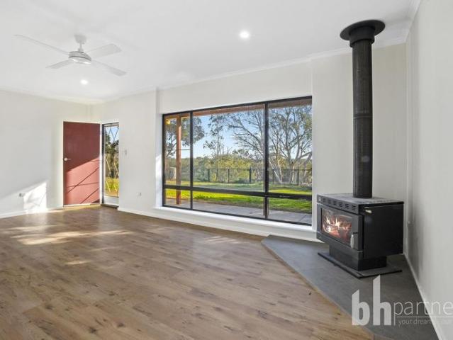 4 Bedroom Family Home with River Views