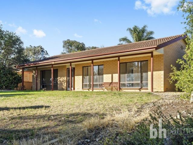 4 Bedroom Family Home with River Views