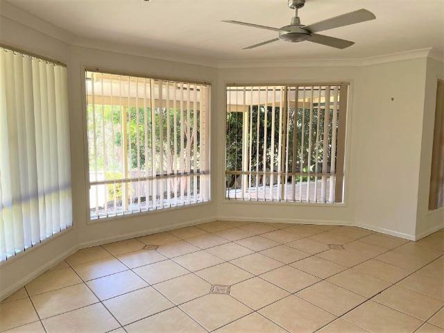 4 bedroom family home with rural outlook close to South Grafton schools