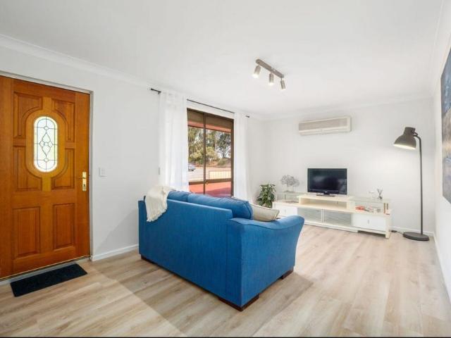 4 Bedroom Family Home with Swimming Pool