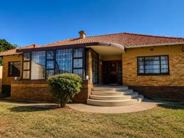 4 bedroom family home with staff acc.