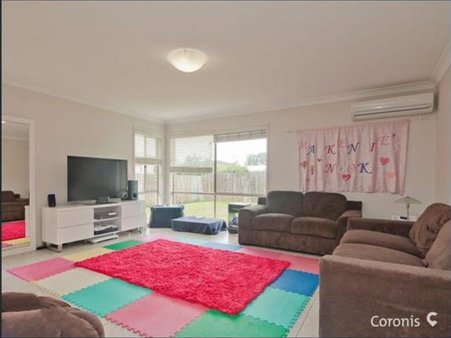 4 bedroom Family house