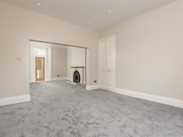 4 bedroom farm house to rent