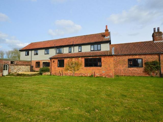 4 bedroom farm house to rent