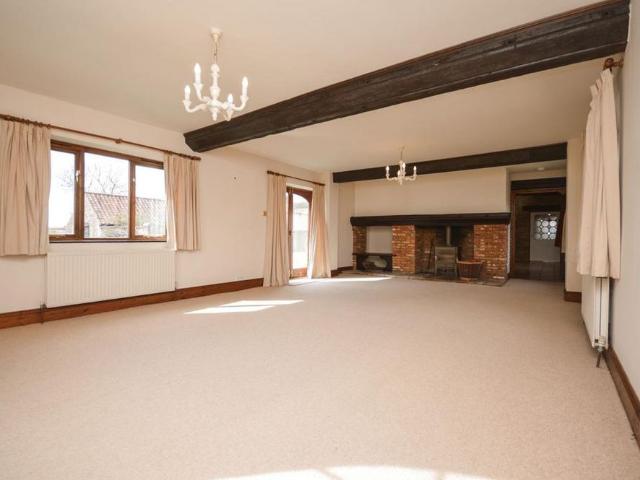 4 bedroom farm house to rent