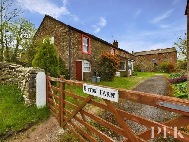 4 Bedroom Farm House Character Property