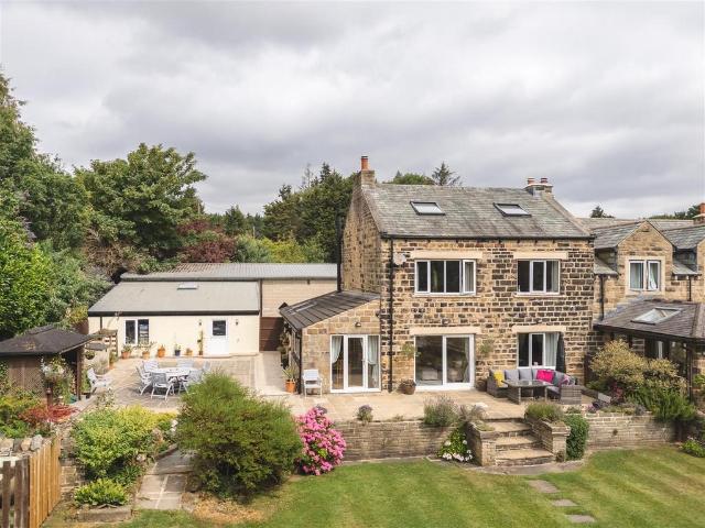 4 bedroom farm house for sale