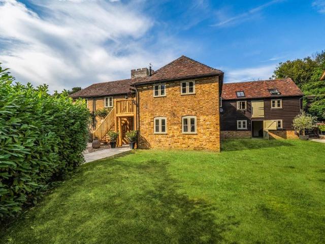 4 bedroom farm house for sale