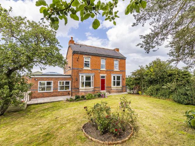 4 bedroom farm house for sale