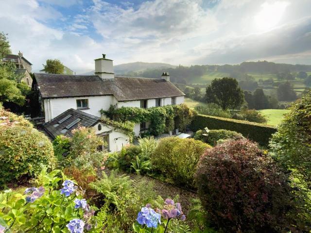 4 bedroom farm house for sale