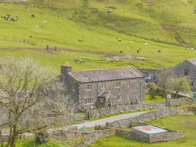 4 bedroom farm house for sale