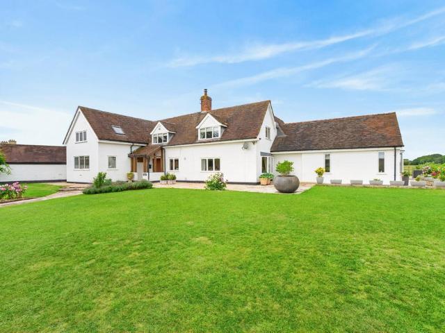4 bedroom farm house for sale