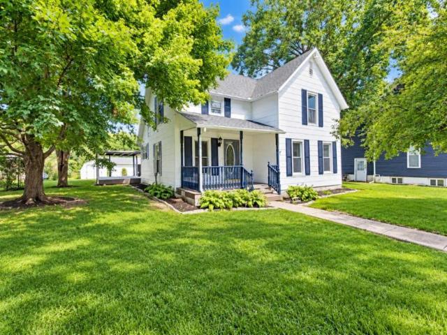 4 bedroom, Fisher IL 61843 105777873