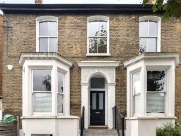 4 Bedroom Flat